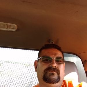 Meet your Posher, Victor